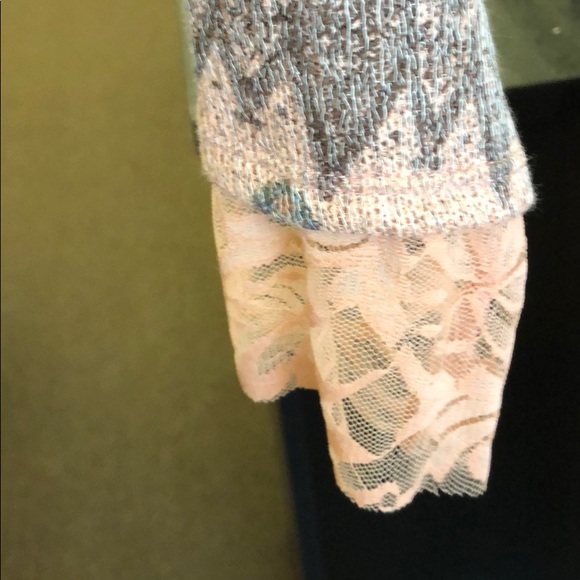 🦋Vocal long sleeve sweater🦋 - Picture 5 of 6